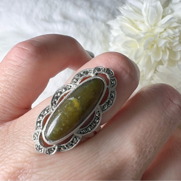 Jewelry - 925 Sterling Silver Ring 6 Vintage Nephrite Jade Marcasite